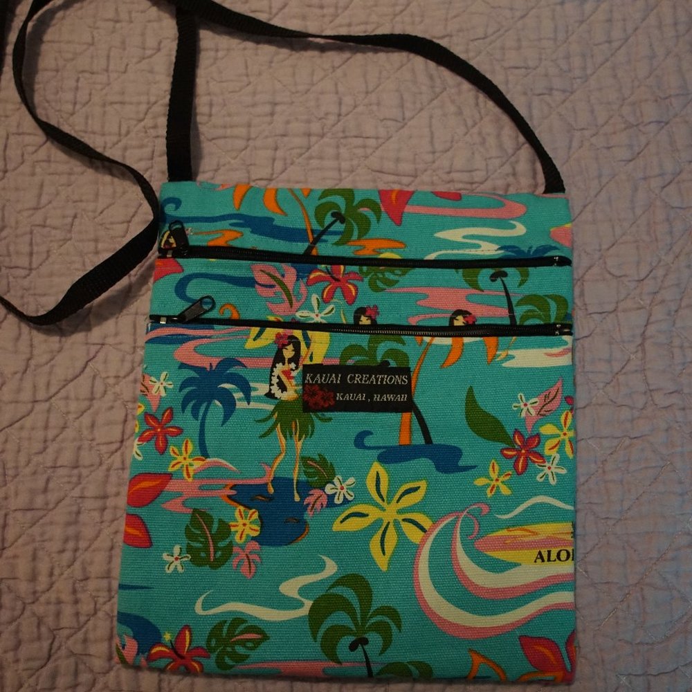 Kaui Hawaii Beachy little cross body